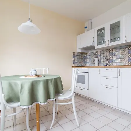 Apartment Labe *